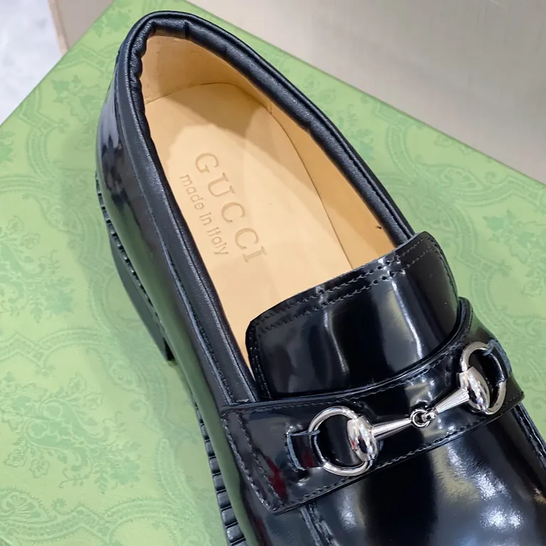 Gucci Shoe 